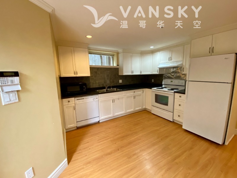 230202155238_1 Kitchen.JPG